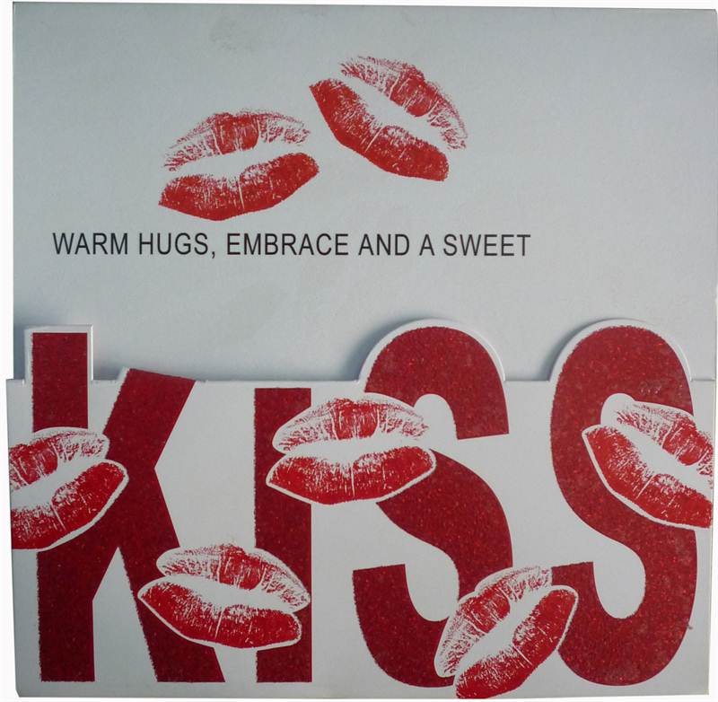 Warm Hugs, Embrace and a Sweet Kiss Card (rv000106) (GCHTD0042)