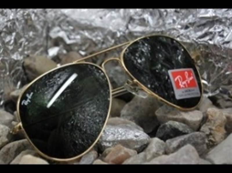 Ray Ban Avaitor in Golden frame