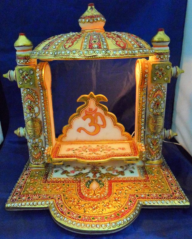 Marble Jhoola - Meenakari Painting With Gold Work And Dome Shape Top