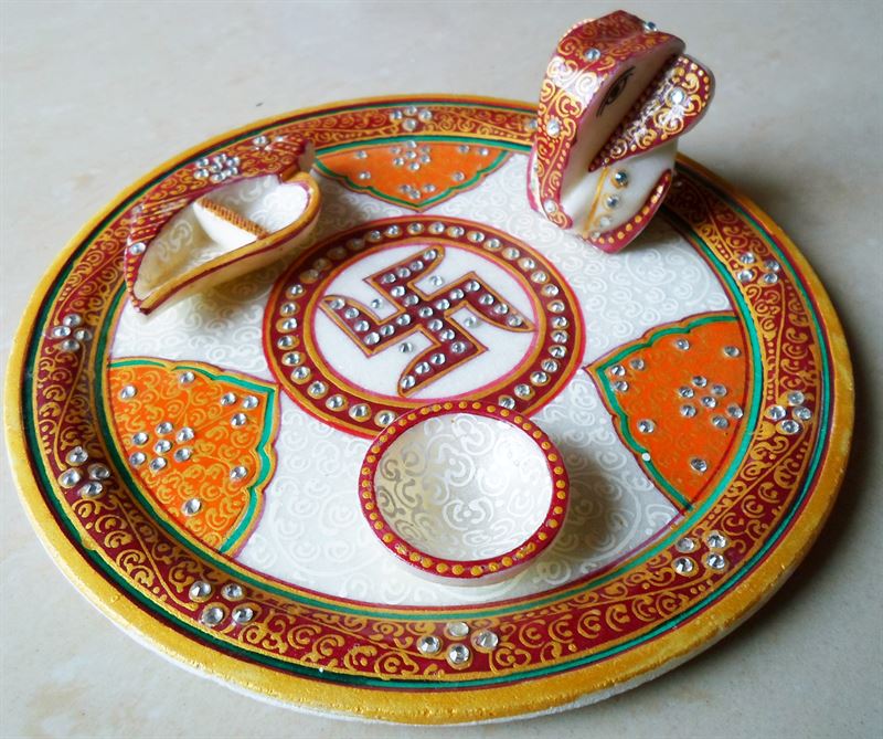 Pooja Plate With Ganesh Diya and Chopra 9