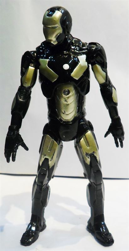Black And Gold Armor Iron Man (8 inch)