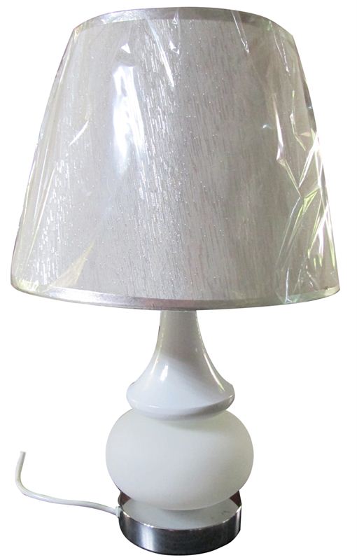 Antique 13.8 inch Table Lamp (734)