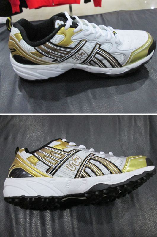 BS White \u0026 Gold Cricket Shoes - Send 