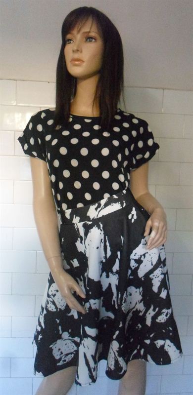 Ladies Printed Skirt (B063)