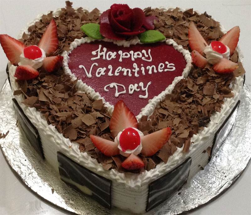 Heart Shaped Black Forest Cake From Chefs Bakery (1 KG)