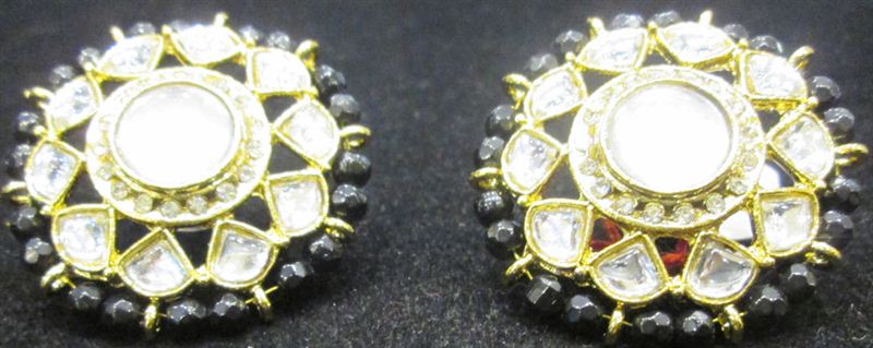 Saki Golden  Colored With Black  Stone Earring