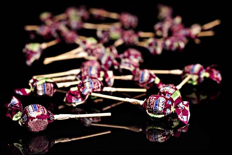 Bubble Dinger Lollipops Blackcurrant Flavour (12 pcs)