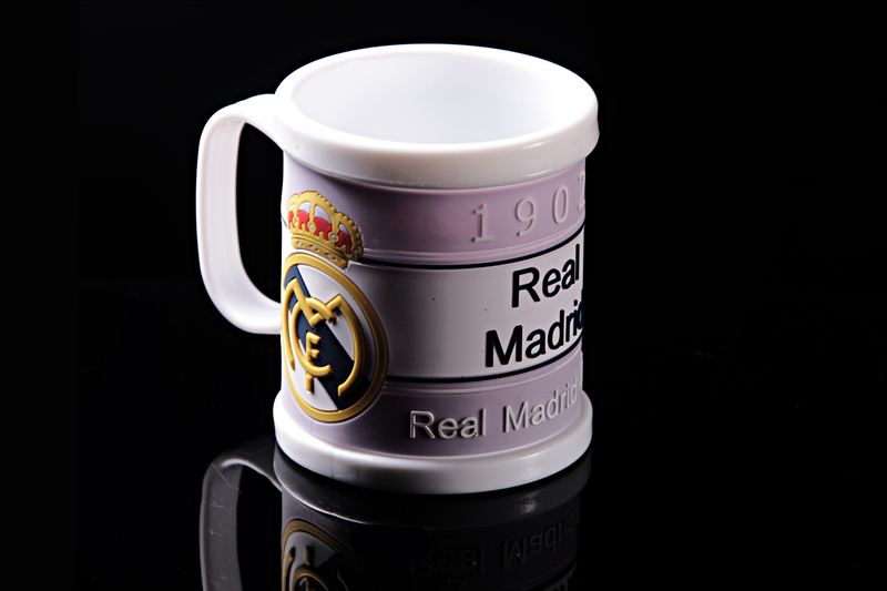 REAL MADRID PLASTC MUG