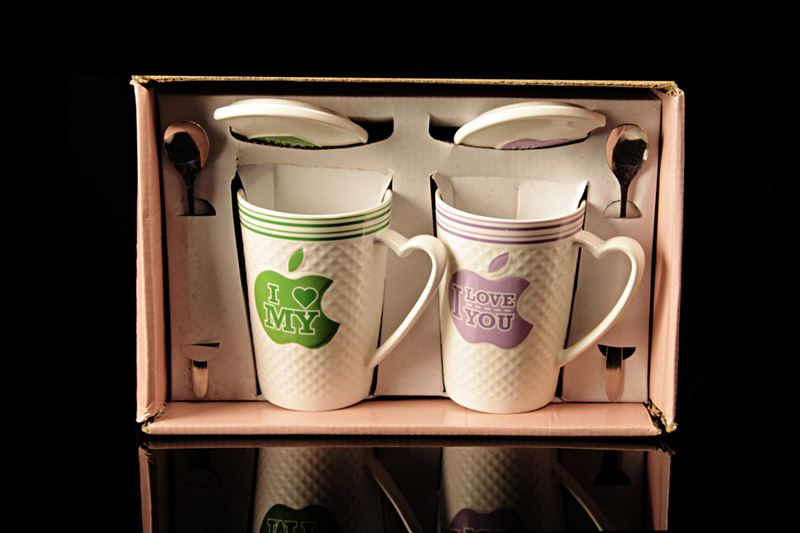 Green Purple Couple Ceramic Cup (21722)