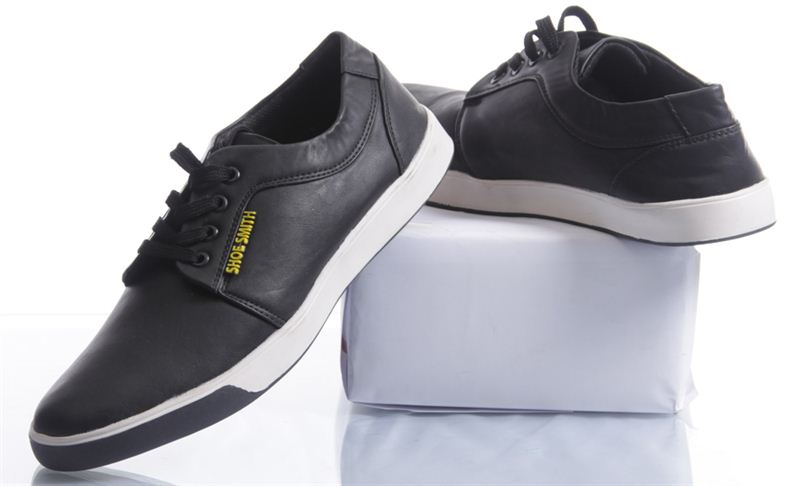Black shoes (size 8)
