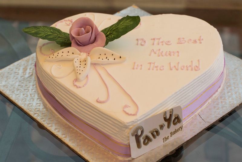 Panya Bakery Special Strawberry Cake (1KG)
