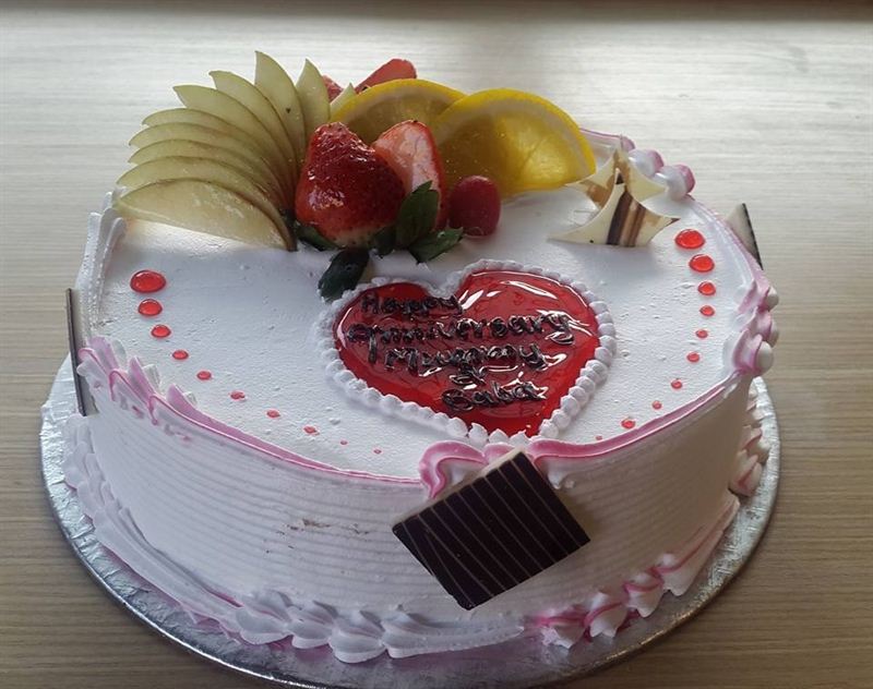 Panya Bakery Strawberry Cake (1KG)