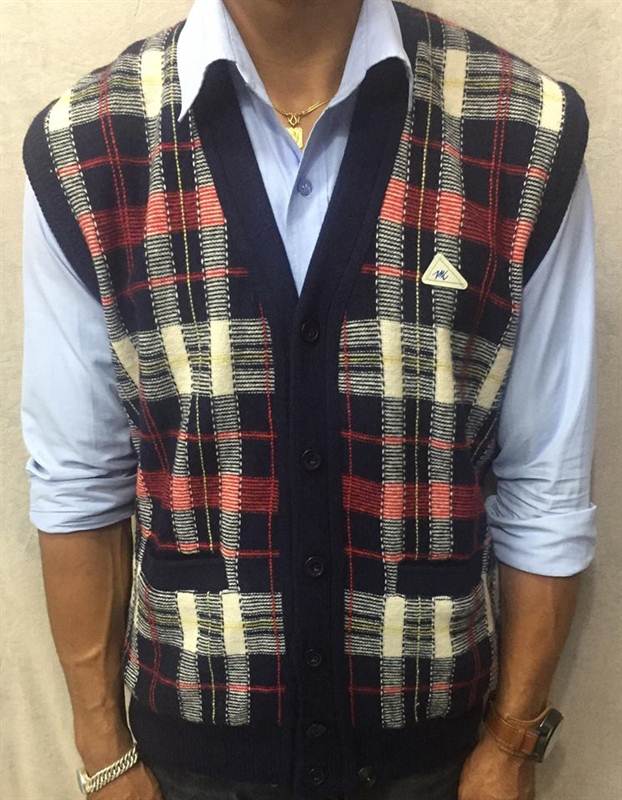 Monte Carlo Gents Sleeveless Design 