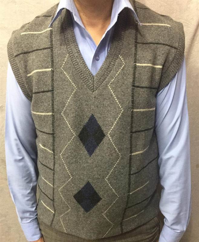 Chelmsford Gents Sleeveless Design Sweater