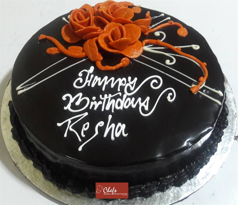 Chef's Special Chocolate Design Cake from Chef's Bakery (1.5 kg)