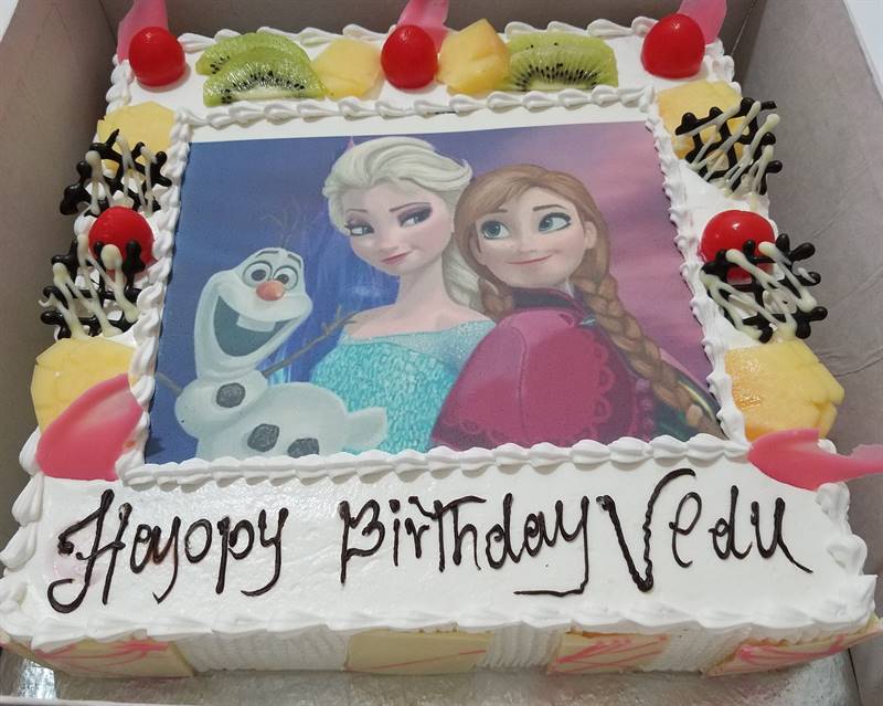 Elsa Print Cake (2 Kg) from Chefs Bakery