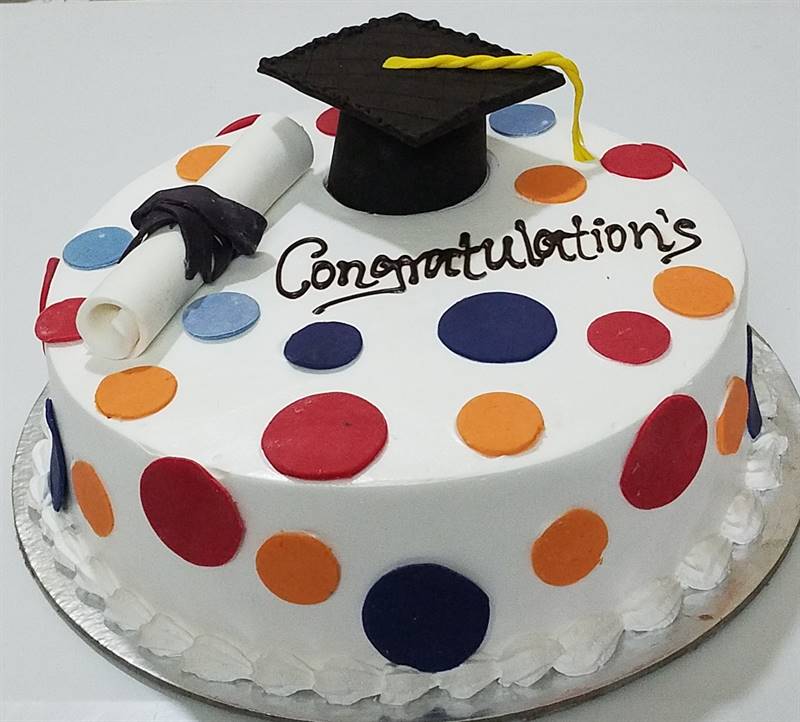 Congratulations Cake (2.5 Kg) for Graduation from Chefs Bakery