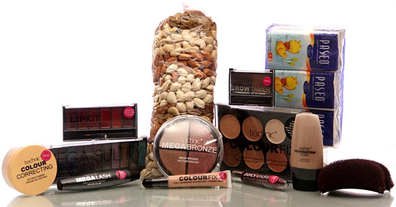 Makeup Package 3 with Dry Fruits for Mothers by Technic