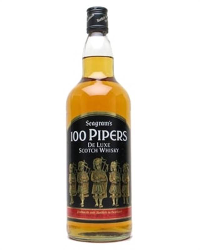 100 Pipers Whisky (1L)